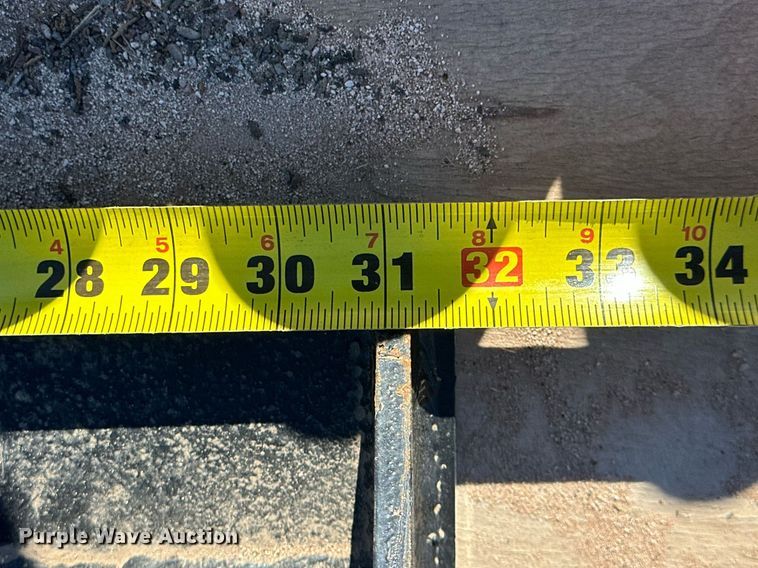 image for item ER8618 Mini excavator attachments