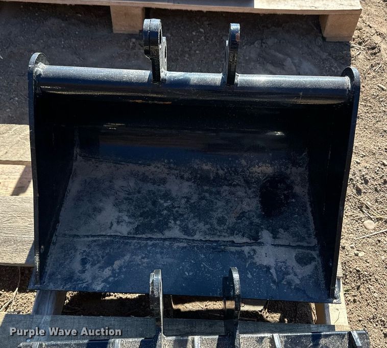 image for item ER8618 Mini excavator attachments