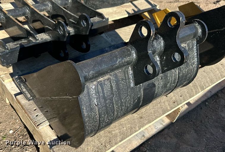 image for item ER8618 Mini excavator attachments