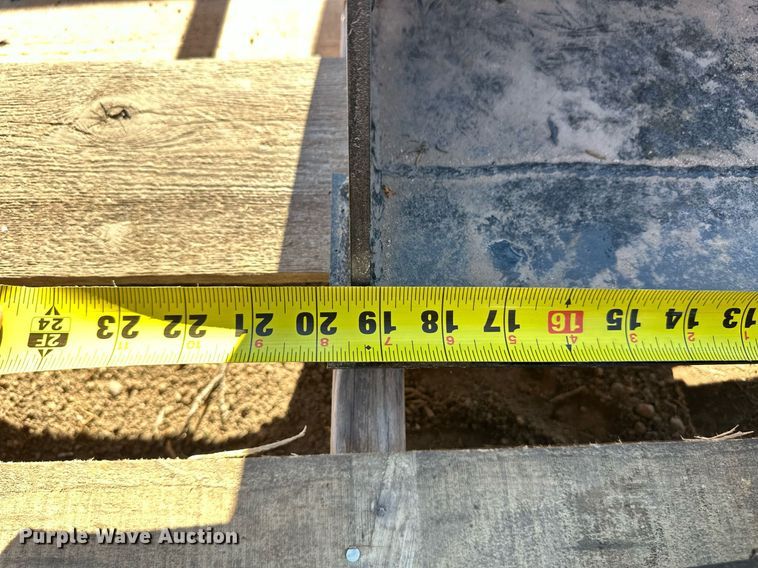 image for item ER8618 Mini excavator attachments