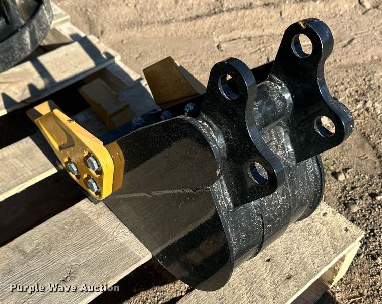 image for item ER8618 Mini excavator attachments