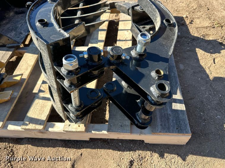 image for item ER8618 Mini excavator attachments