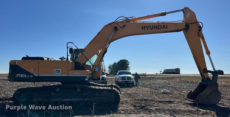 image for item ER8624 2011 Hyundai Robex 290LC-9 excavator