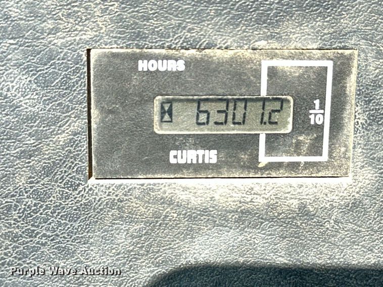 image for item ER8624 2011 Hyundai Robex 290LC-9 excavator