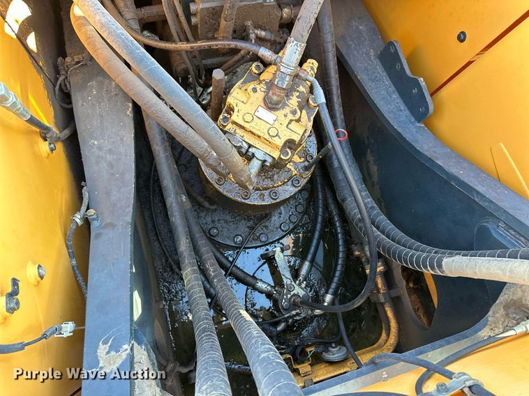 image for item ER8624 2011 Hyundai Robex 290LC-9 excavator