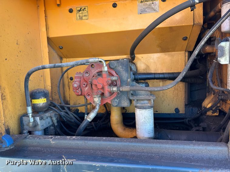 image for item ER8624 2011 Hyundai Robex 290LC-9 excavator