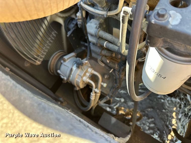 image for item ER8624 2011 Hyundai Robex 290LC-9 excavator