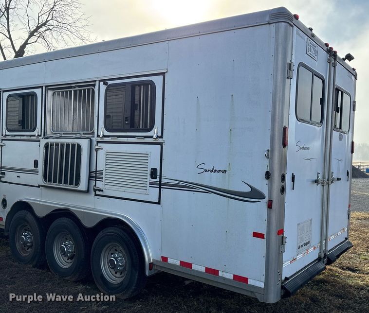 image for item OK9479 2007 Sundowner Sunlite 727 horse trailer