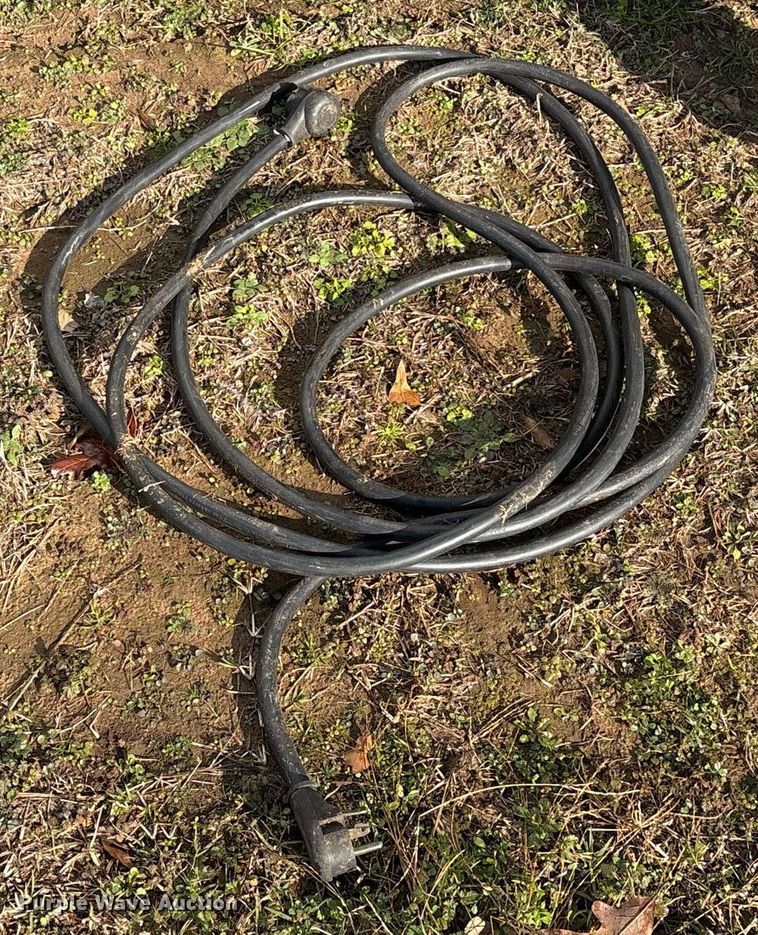 image for item OK9479 2007 Sundowner Sunlite 727 horse trailer