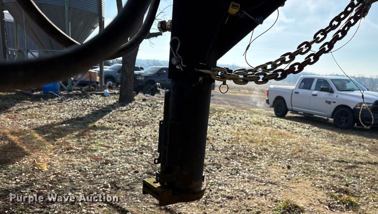 image for item OK9479 2007 Sundowner Sunlite 727 horse trailer