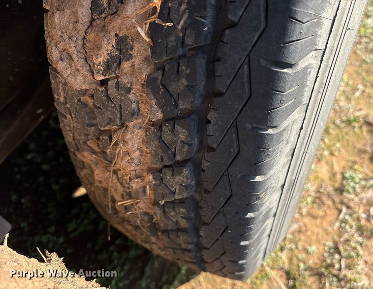 image for item OK9479 2007 Sundowner Sunlite 727 horse trailer