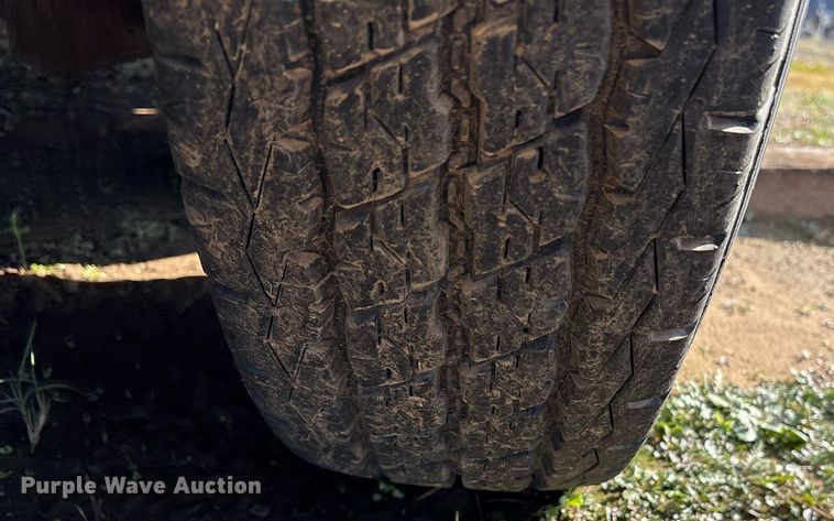 image for item OK9479 2007 Sundowner Sunlite 727 horse trailer