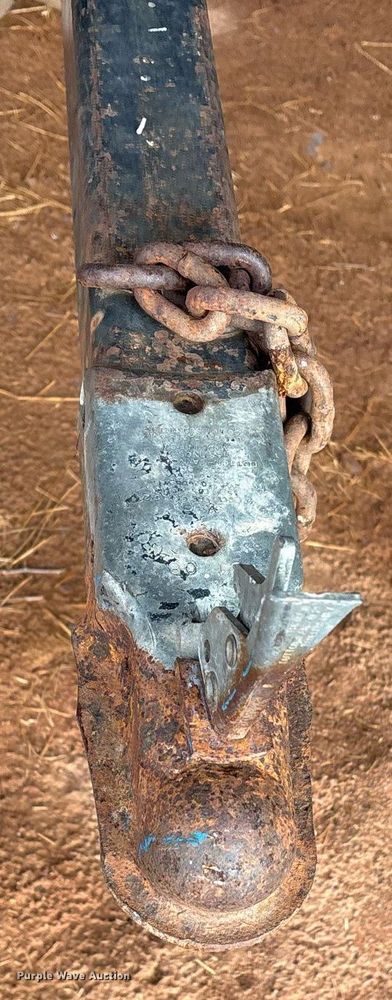 image for item OK9481 2005 John Deere 893 corn head