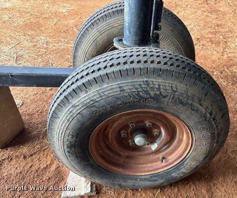 image for item OK9481 2005 John Deere 893 corn head