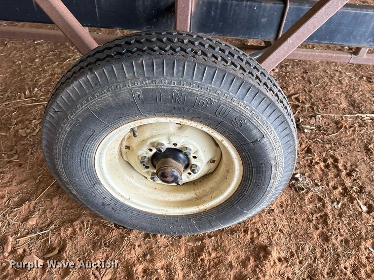 image for item OK9481 2005 John Deere 893 corn head