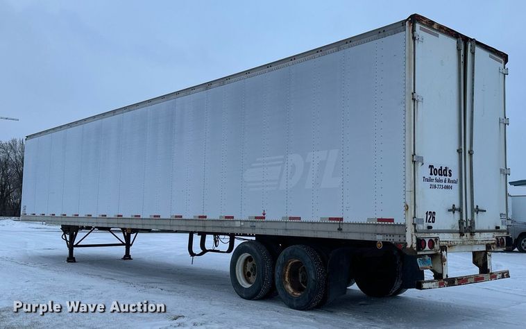 image for item DN0939 2002 Stoughton  AVW-535T-S-C-AR dry van trailer