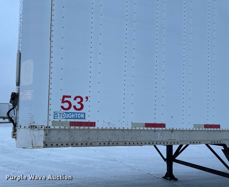 image for item DN0939 2002 Stoughton  AVW-535T-S-C-AR dry van trailer