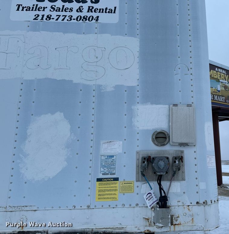 image for item DN0939 2002 Stoughton  AVW-535T-S-C-AR dry van trailer