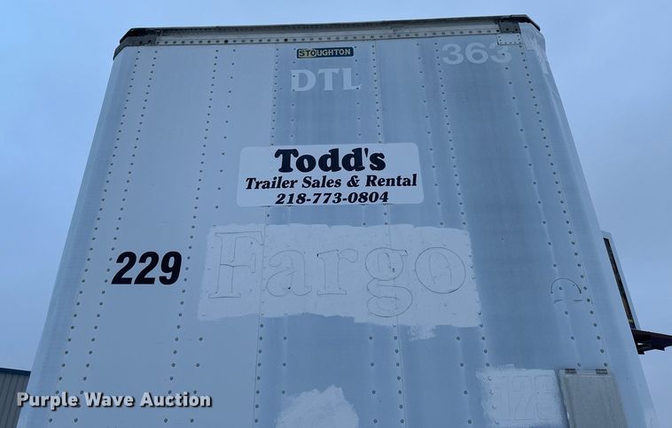 image for item DN0939 2002 Stoughton  AVW-535T-S-C-AR dry van trailer
