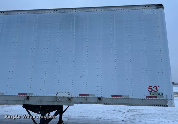 image for item DN0939 2002 Stoughton  AVW-535T-S-C-AR dry van trailer