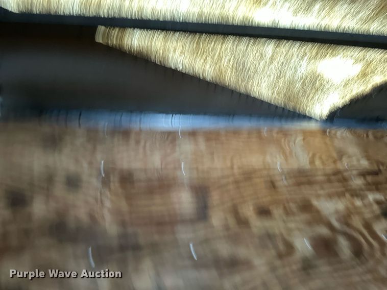 image for item DN0939 2002 Stoughton  AVW-535T-S-C-AR dry van trailer