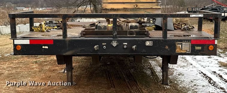 image for item DO0226 1985 Trail King 1965-1350 hydraulic tail equipment trailer