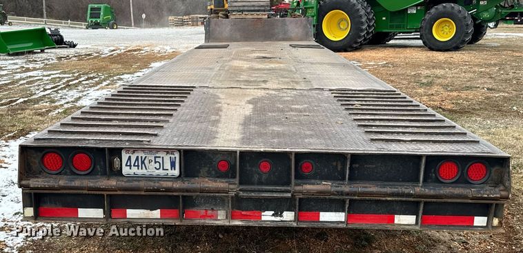 image for item DO0226 1985 Trail King 1965-1350 hydraulic tail equipment trailer