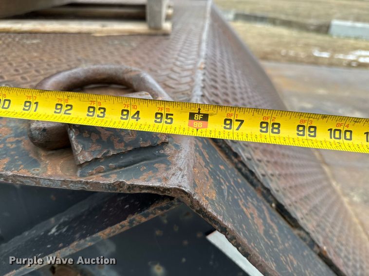 image for item DO0226 1985 Trail King 1965-1350 hydraulic tail equipment trailer