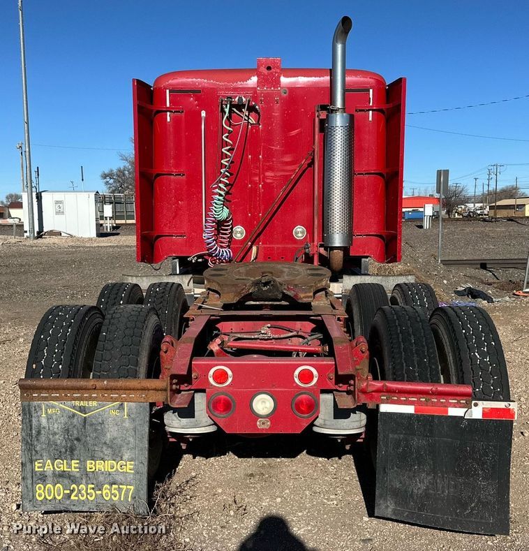 image for item DP6093 1998 Freightliner FLC112 semi truck