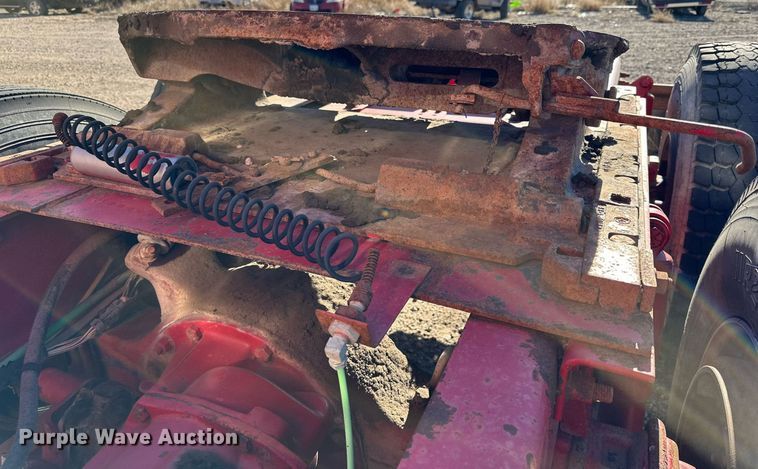 image for item DP6093 1998 Freightliner FLC112 semi truck