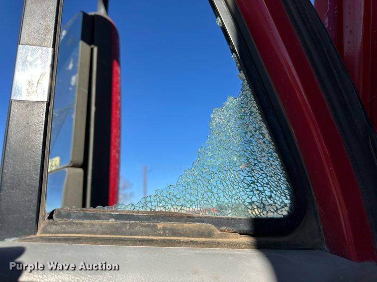 image for item DP6093 1998 Freightliner FLC112 semi truck