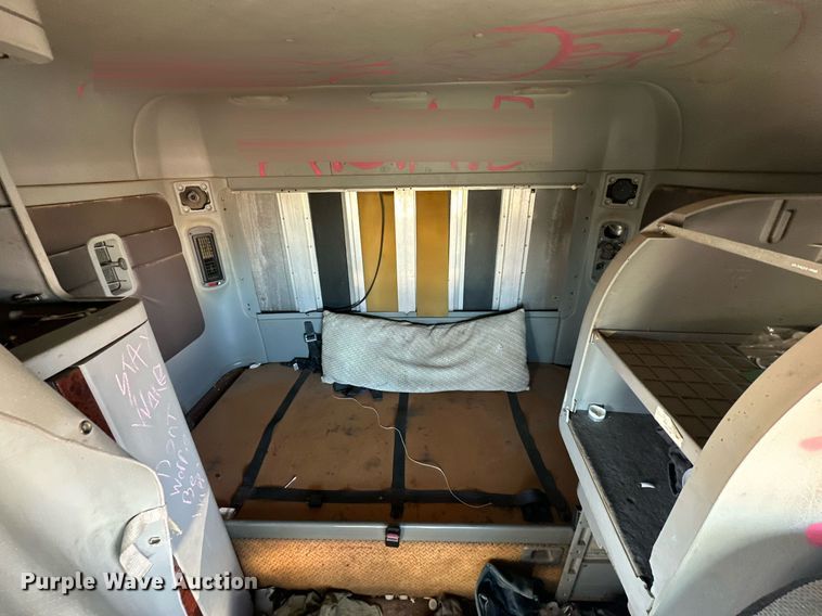 image for item DP6093 1998 Freightliner FLC112 semi truck