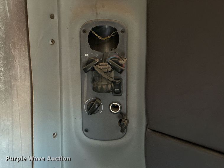 image for item DP6093 1998 Freightliner FLC112 semi truck