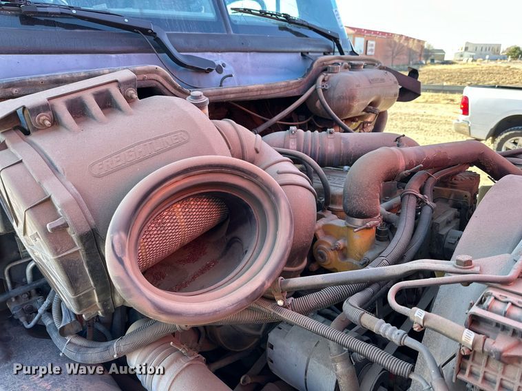 image for item DP6093 1998 Freightliner FLC112 semi truck