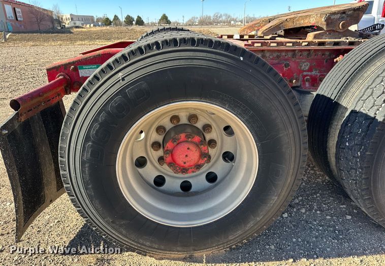 image for item DP6093 1998 Freightliner FLC112 semi truck