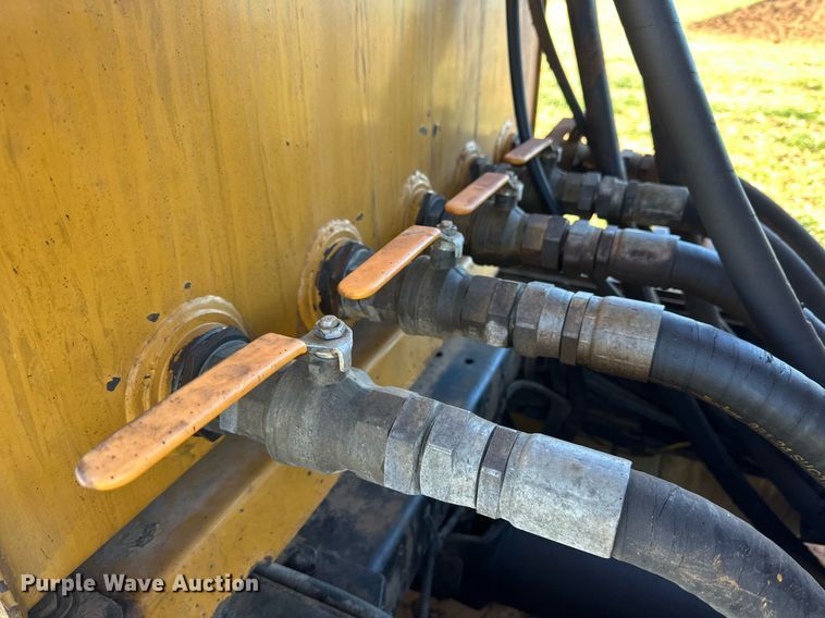 image for item DP6097 2003 Peterbilt 378 semi truck