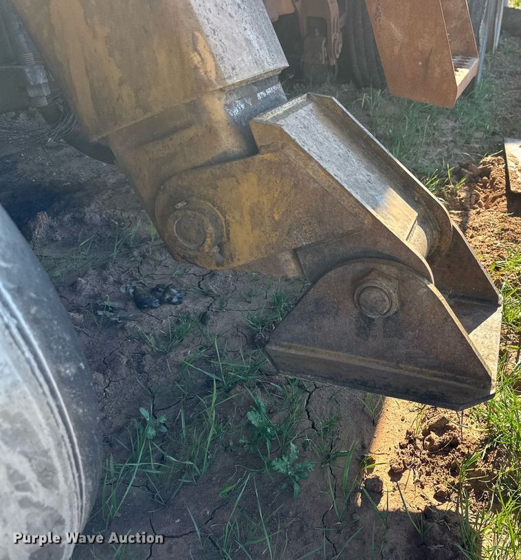 image for item DP6097 2003 Peterbilt 378 semi truck