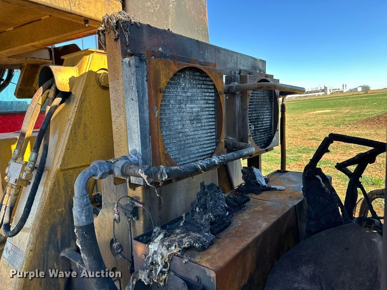 image for item DP6097 2003 Peterbilt 378 semi truck