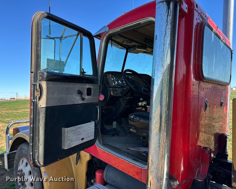 image for item DP6097 2003 Peterbilt 378 semi truck