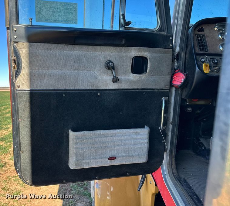 image for item DP6097 2003 Peterbilt 378 semi truck