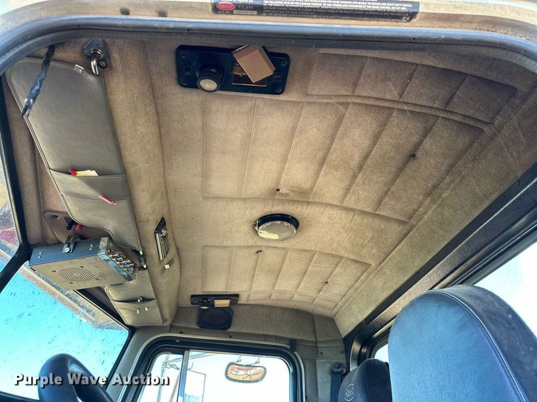 image for item DP6097 2003 Peterbilt 378 semi truck