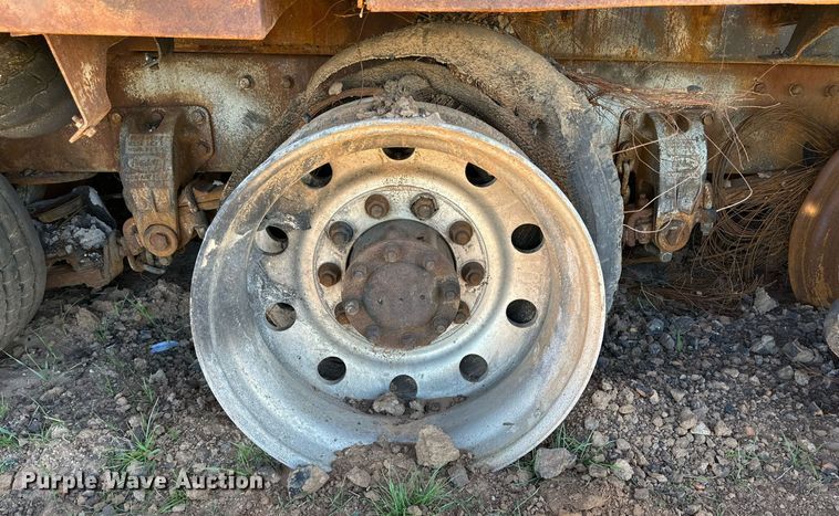 image for item DP6097 2003 Peterbilt 378 semi truck