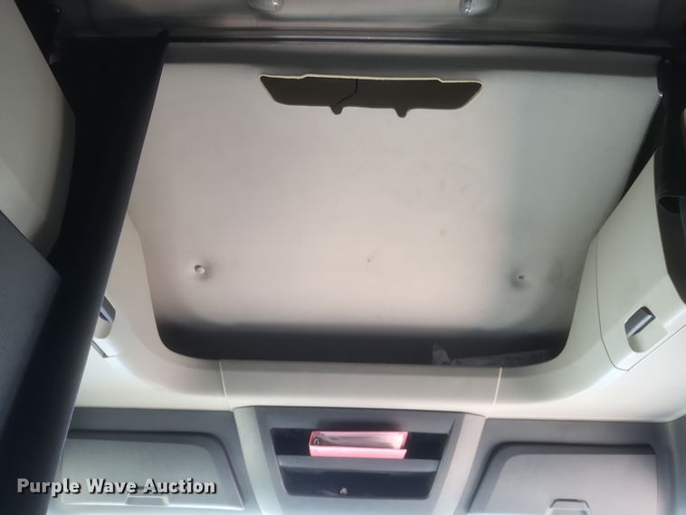 image for item DS5184 2020 Freightliner Cascadia 116 semi truck