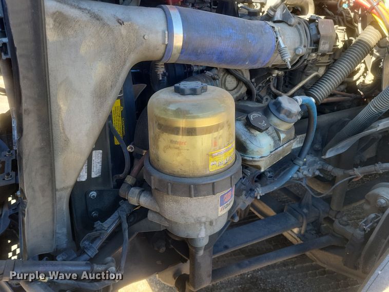 image for item DS5184 2020 Freightliner Cascadia 116 semi truck