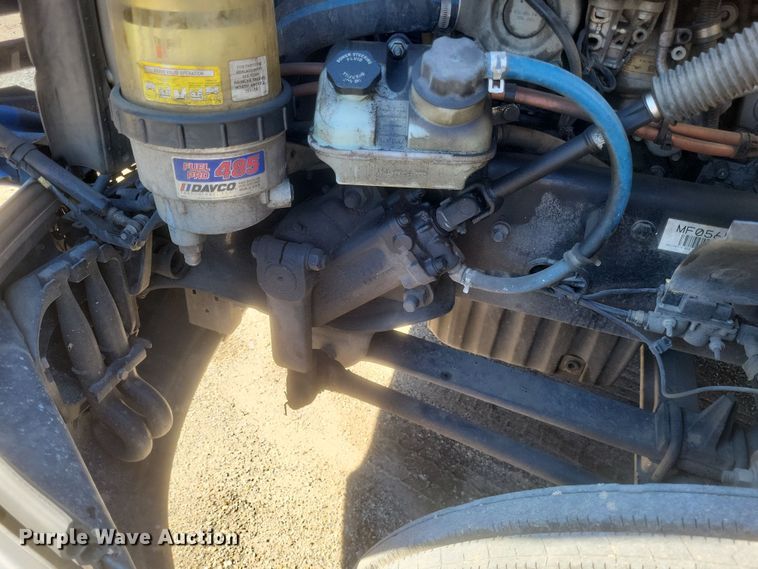 image for item DS5184 2020 Freightliner Cascadia 116 semi truck