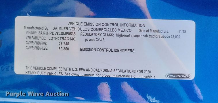 image for item DS5184 2020 Freightliner Cascadia 116 semi truck