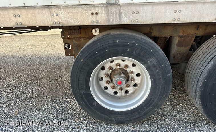 image for item DT2130 2012 Vanguard VXP dry van trailer