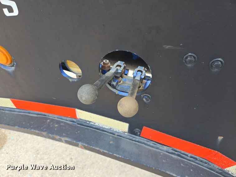 image for item DT5429 1977 Load King 804 DRB lowboy equipment trailer