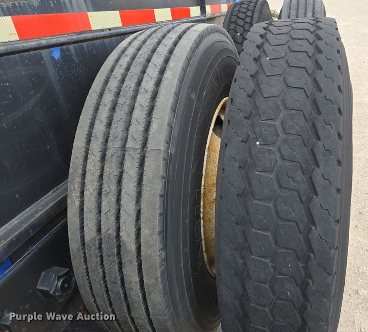 image for item DT5429 1977 Load King 804 DRB lowboy equipment trailer