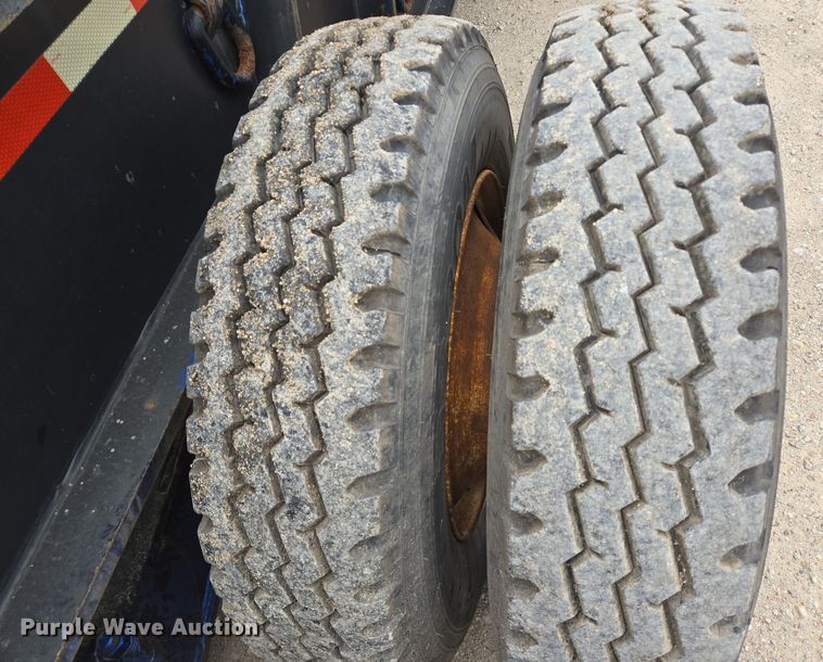 image for item DT5429 1977 Load King 804 DRB lowboy equipment trailer